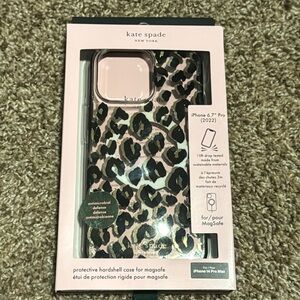 iPhone 14 ProMax Kate Spade cheetah / leopard case - EUC!